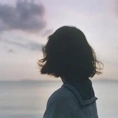 头像唯美背影