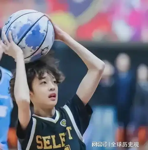 孙俪现身观赛,儿子等等帅气亮相,网友惊呼日系美少年