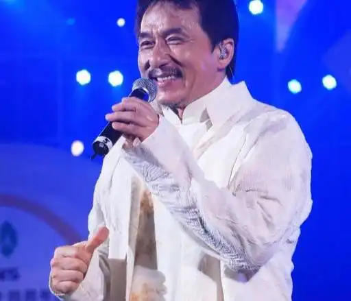 成龙自曝她是我见过最让人恶心的女演员,但是我真惹不起