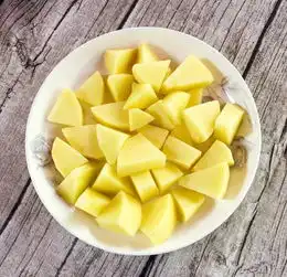 12m辅食肉末土豆泥
