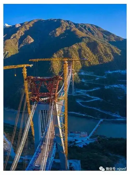 筑梦虎跳峡,建功彩云间云南丽香铁路金沙江特大桥采风记事