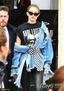 吴亦凡欧阳娜娜抢穿照片t恤照片印上身才最酷