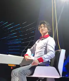 薛之谦看我的肚子,忽大忽小,全在我的一念之间