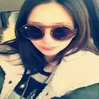 自拍头像女带墨镜微信头像图片大全