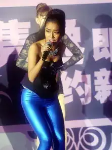 服了黑妹爱健身自带黑丝属性大长腿迷人