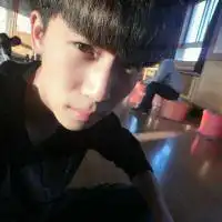 开宝马帅哥图片微信头像图片大全