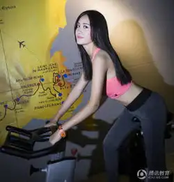最美小学老师走红拥天使面孔魔鬼身材