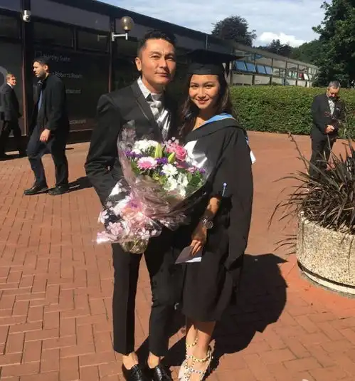 关礼杰26岁女儿参选港姐媒体称最漂亮星二代之一