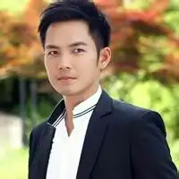 成熟帅气型男头像成熟帅哥型男qq头像