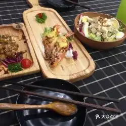 硬货西班牙海鲜饭bhgmall店的照烧脆皮鸡腿排好不好吃用户评价口味怎么样北京美食照烧脆皮鸡腿排实拍图片大众点评