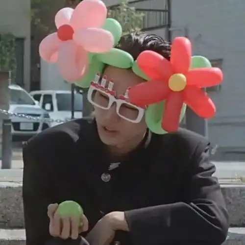 搞怪头像保持可爱,有所期待