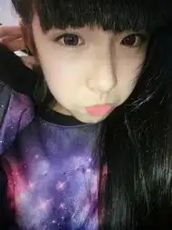 我一直觉得这个网络红人挺好看的,谁能告诉我她叫什么,,