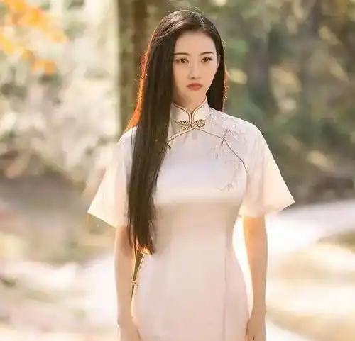 感动网友自发抵制视频流出,称不想看景甜,想看张继科踩缝纫机