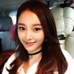 种草最时髦的女神,值得拥有一条有质感的choker
