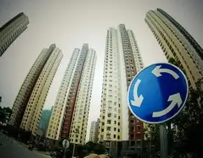 楼市调控后市场成交量普降约40