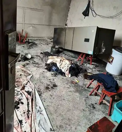家中离奇失火,爷孙俩一死一伤2岁女童下肢碳化,面临截肢起因疑似