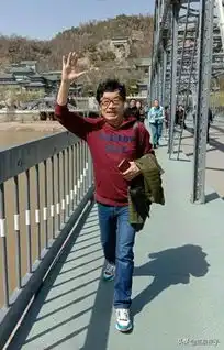 享受阳光珍爱手机