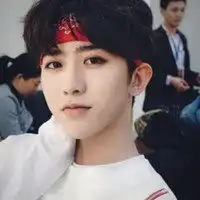 黄明昊蔡徐坤男男头像微信头像图片大全