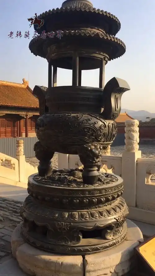 这里是清代起四位皇帝的陵寝之地,已被列为世界文化遗产