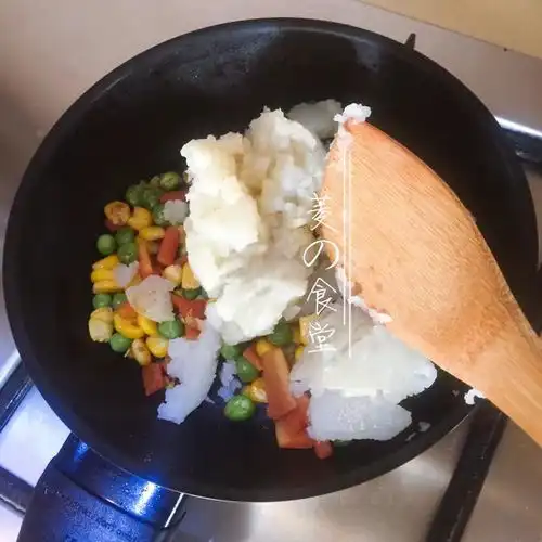 减脂季的完美主食五香杂蔬虾仁土豆泥