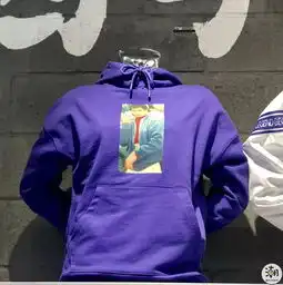 穿完春熙路5家最火潮牌的卫衣,想问啥子是潮