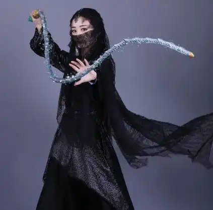 黑衣也能穿出仙气来的古装美人,除了刘亦菲,还有她们