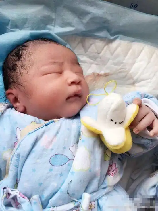 他和薛之谦,是多年的好朋友,东方卫视的朱桢,这次上了黑名单