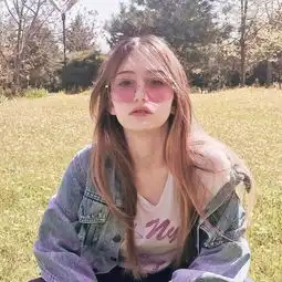 颜汐欧美少女风的小姐姐