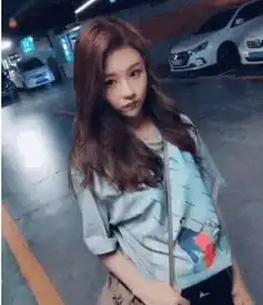 温婉抖音小号封杀许静婉整容黑历史遭扒温婉被摸大腿动图