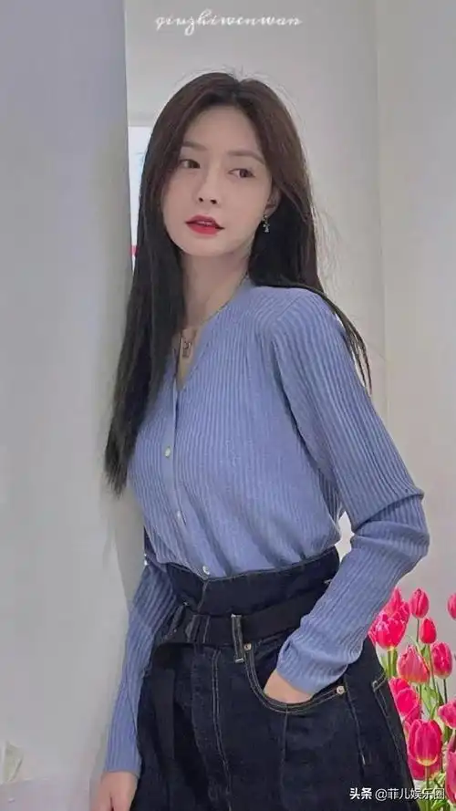 沈梦辰小清新美照释出,婚后的造型越来越好看了,力破怀孕传闻