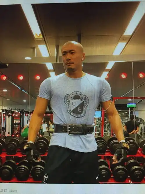 金子贤kenkaneko图片