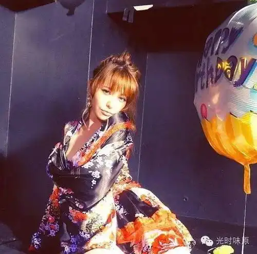 日本名模丨藤井莉娜天使面孔魔鬼身材