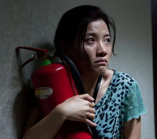她是八大影后获得者,却沦落到无戏可拍,今47岁仍单身未婚