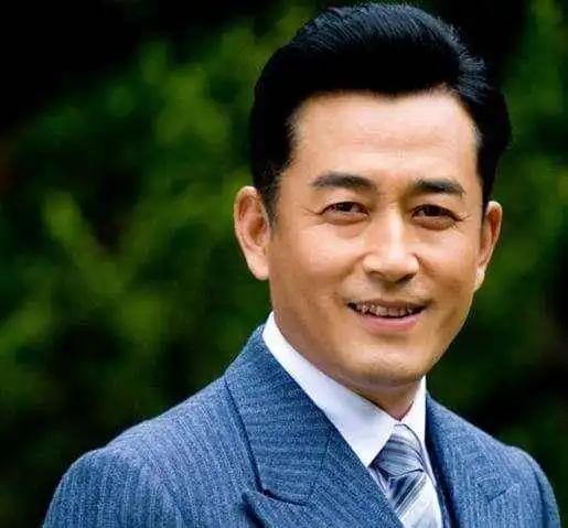 王志飞相爱7年都没给张歆艺名分,只用了三天闪婚张定涵