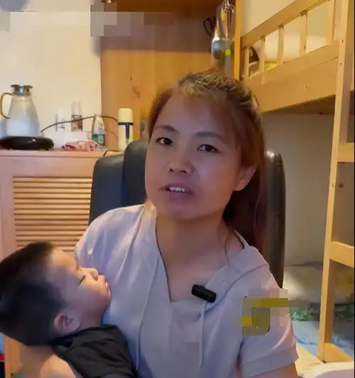 建筑女工月入5万,3段婚姻5个娃,1人养活全家7口人
