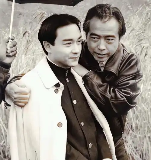 拍摄霸王别姬时张丰毅透露大家都躲着张国荣,觉得很丢人