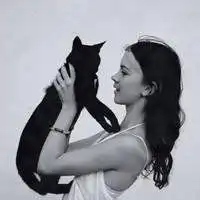 欧美抱黑猫头像女生微信头像图片大全
