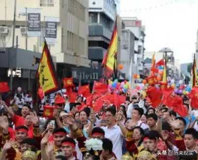 此国富得流油,把春节定为法定节假日,华人头像印上了该国货币