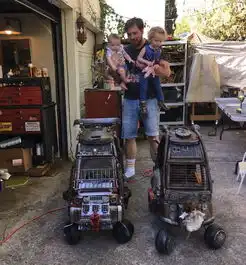人家的老爸很威风玩具车变身铁甲战车