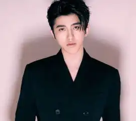 蔡徐坤粉丝用国耻表白,网友不是无知,就是无脑