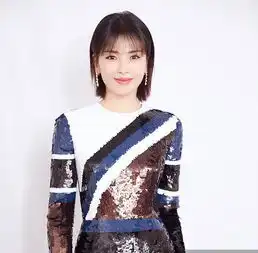 刘涛厉害了三套衣服亮相春晚,各有特色,网友好评如潮
