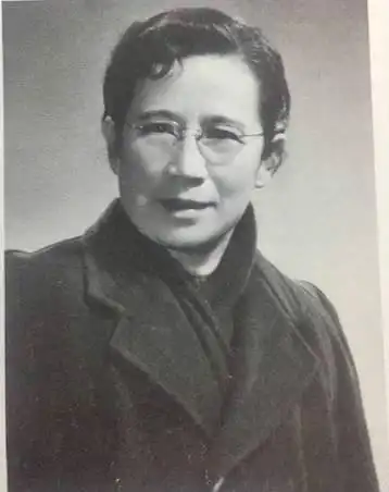 最悲催的才女老舍情人赵清阁自幼丧母病魔缠身做小三终身未嫁