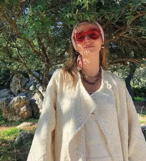 看到这张照片就被她的法式味道环绕了丨amandanorgaard
