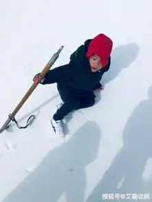 谢楠晒吴所谓探班攀登者画面,第一次进雪山脸冻得通红,样子可爱
