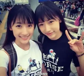 复旦双胞胎姐妹校花走红海量私照曝光组图