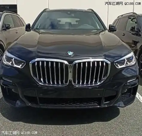 2020款进口加版宝马x5素有公路小王子之称