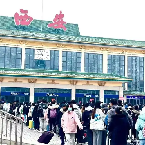 33天西安文理学院用责任与担当交出这样的答卷