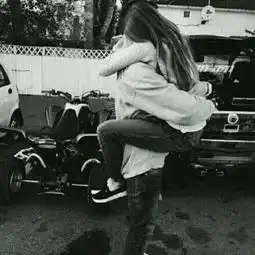 求这个另一半情侣头像有的谢谢了