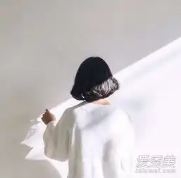 潮人剪短发变美搭配这样的微卷更是刚刚好
