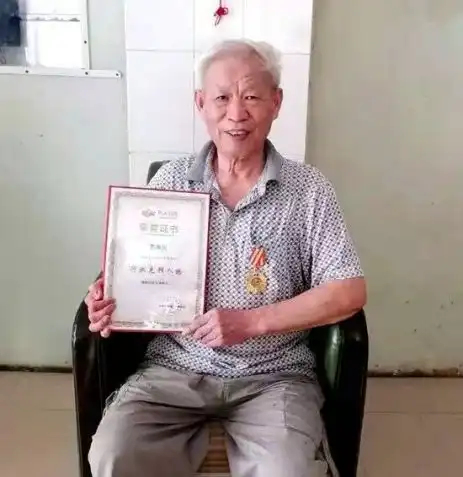 新时代先锋人物湖北省黄陂泥塑代表性传承人易厚庆